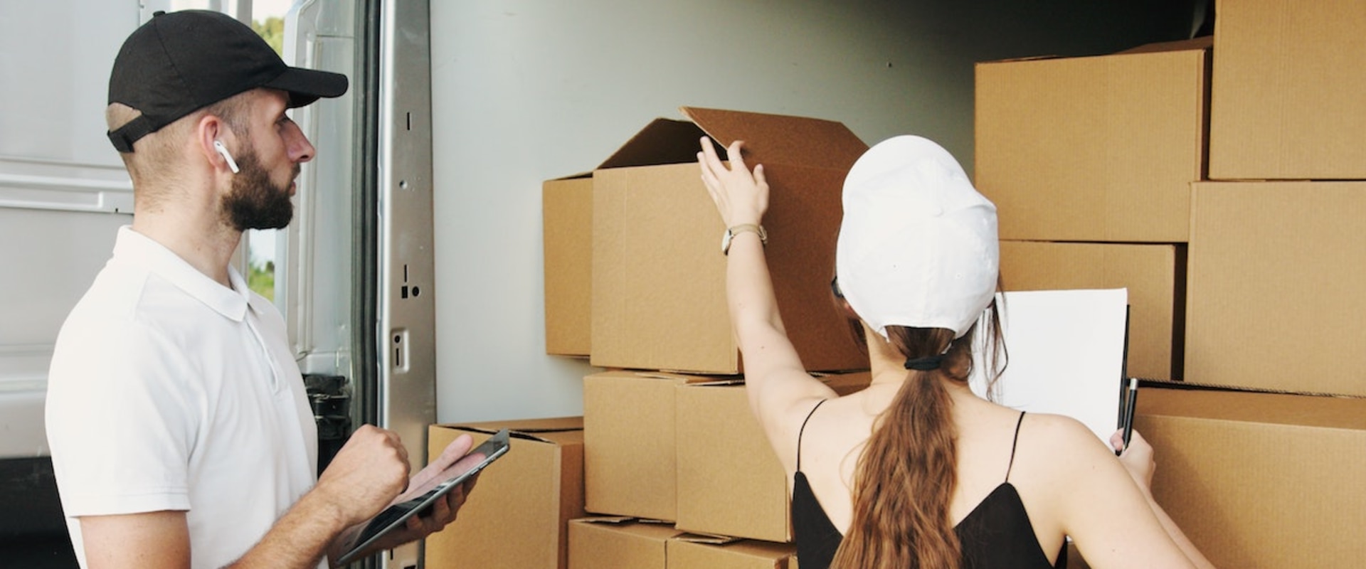 The Time-Saving Benefits of Hiring Professional Movers